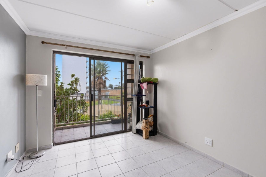 To Let 1 Bedroom Property for Rent in Table View Western Cape